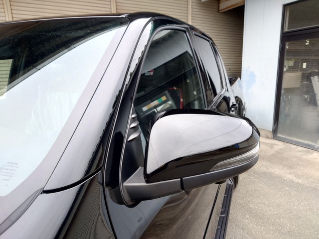 Toyota HILUX 2022-11 24235-27