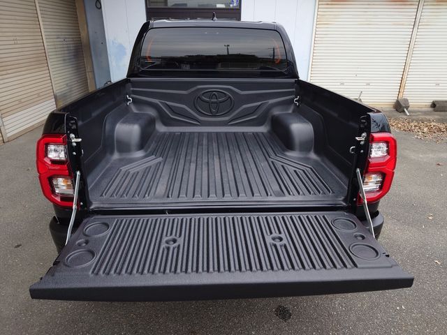 Toyota HILUX 2022-11 24235-14
