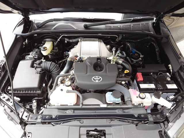 Toyota HILUX 2022-11 24235-29
