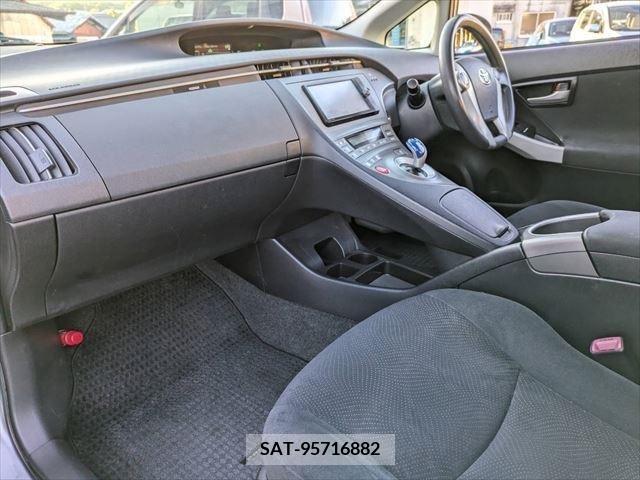 Toyota PRIUS 2012-09 322130-21