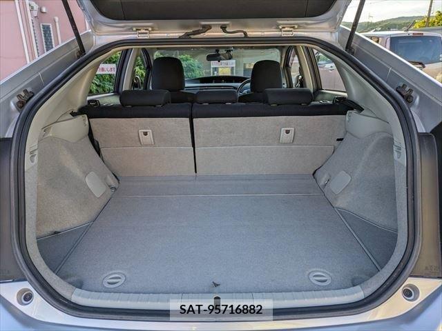 Toyota PRIUS 2012-09 322130-12