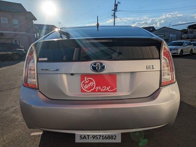 Toyota PRIUS 2012-09 322130-14