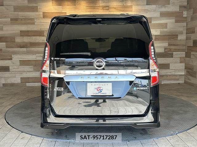 Nissan SERENA 2020-07 220744-18