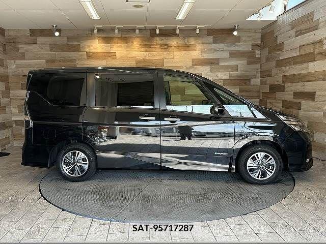 Nissan SERENA 2020-07 220744-17