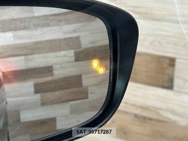 Nissan SERENA 2020-07 220744-4