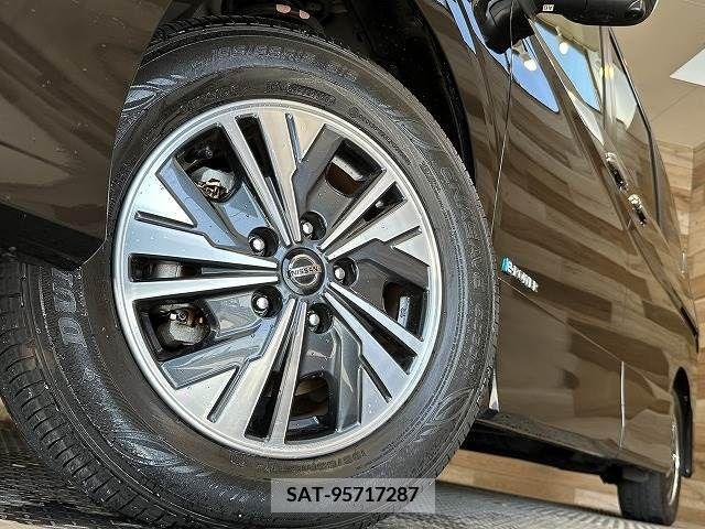 Nissan SERENA 2020-07 220744-10