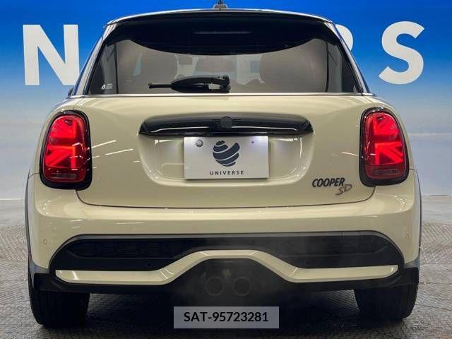 Bmw MINI 2021-07 241240-15