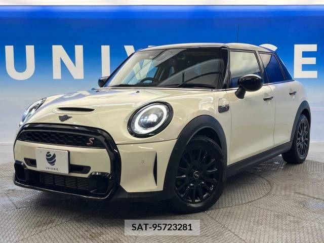 Bmw MINI 2021-07 241240-16