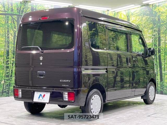 Suzuki EVERY 2022-03 206208-17