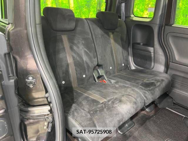 Honda N BOX CUSTOM 2017-10 245384-10