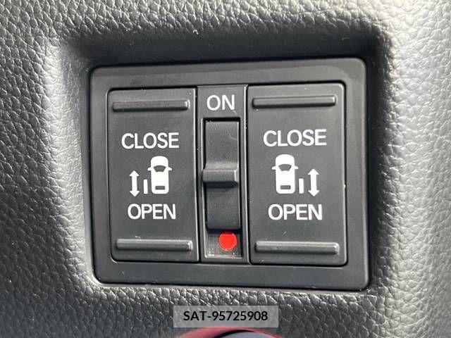 Honda N BOX CUSTOM 2017-10 245384-5