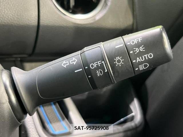 Honda N BOX CUSTOM 2017-10 245384-7