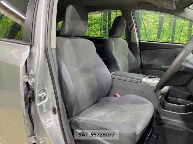 Toyota PRIUS ALPHA 2011-11 283491-8