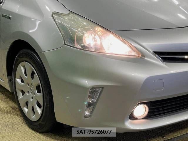 Toyota PRIUS ALPHA 2011-11 283491-11