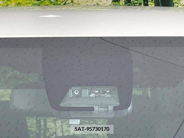 Toyota VOXY 2019-01 336163-3