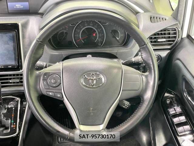Toyota VOXY 2019-01 336163-11