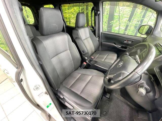 Toyota VOXY 2019-01 336163-8