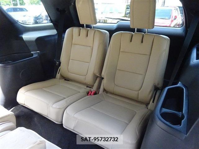 Ford EXPLORER 2016-07 208305-19