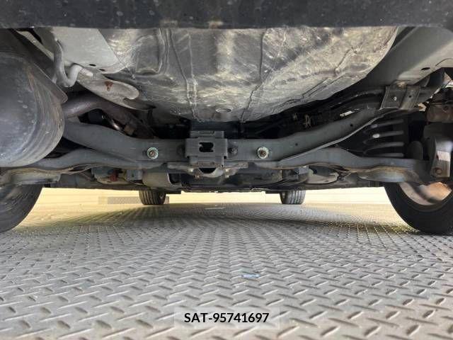 Mazda PREMACY 2013-07 301495-19