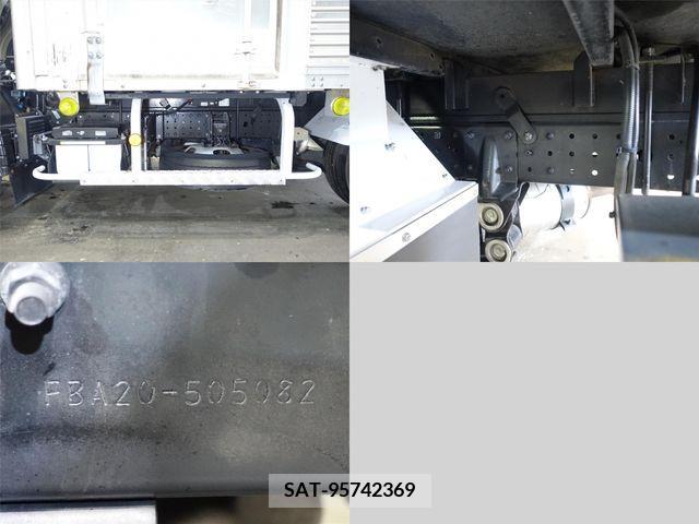 Mitsubishi CANTER 2012-06 263442-10