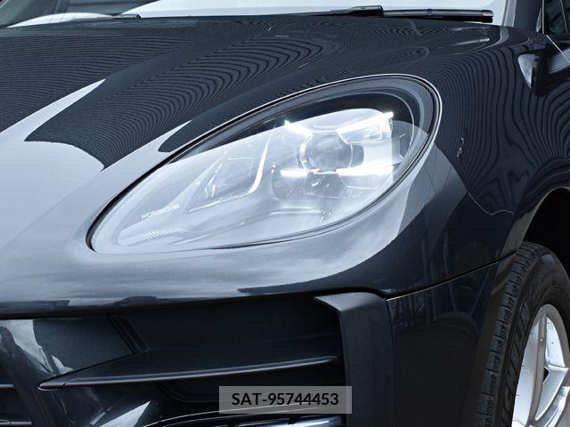 Porsche MACAN 2019-11 320068-19
