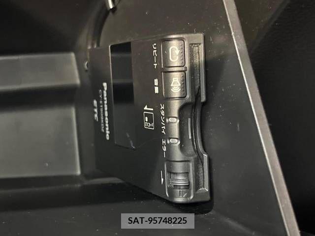 Suzuki SWIFT 2013-02 257327-4