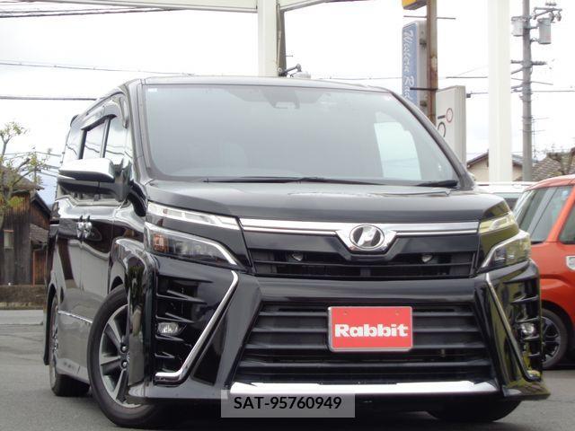 Toyota VOXY 2018-06 220625-0