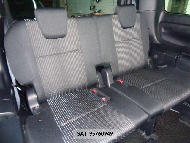 Toyota VOXY 2018-06 220625-15