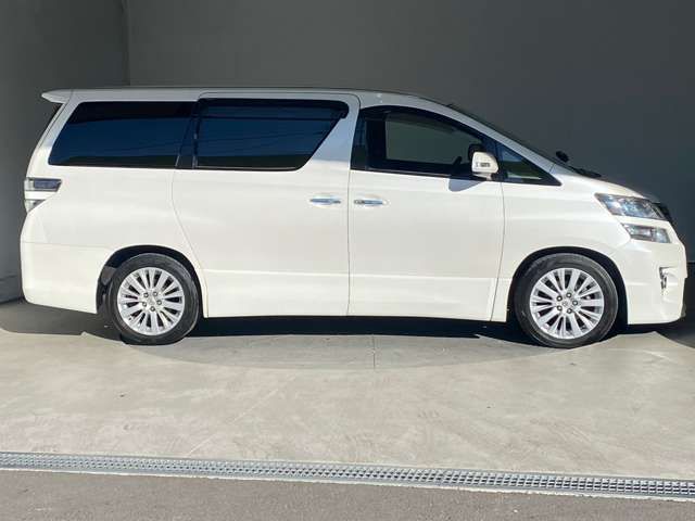 Toyota VELLFIRE 2012-05 18652-9