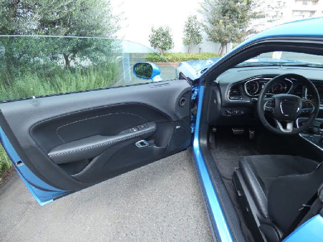 Dodge CHALLENGER 2017-12 20606-10