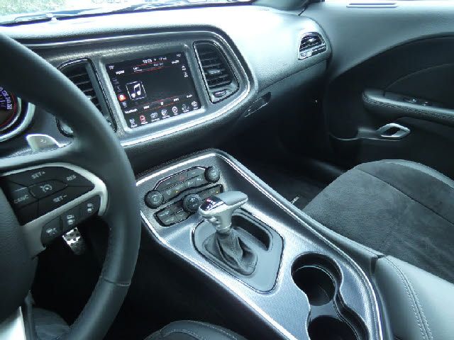 Dodge CHALLENGER 2017-12 20606-22