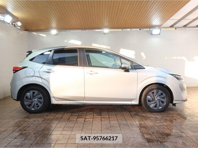 Nissan NOTE 2022-01 219351-6