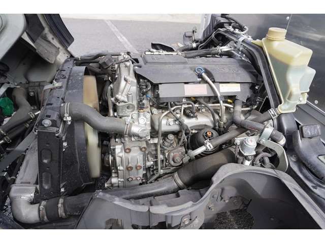 Mitsubishi CANTER 2019-03 24826-12