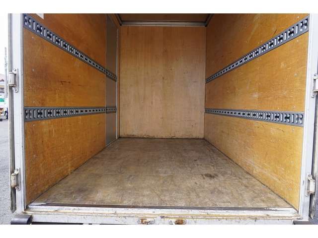 Mitsubishi CANTER 2019-03 24826-18