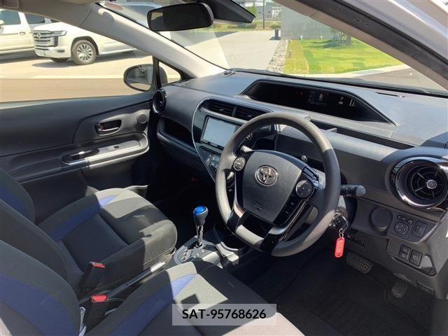Toyota AQUA 2019-06 292319-26