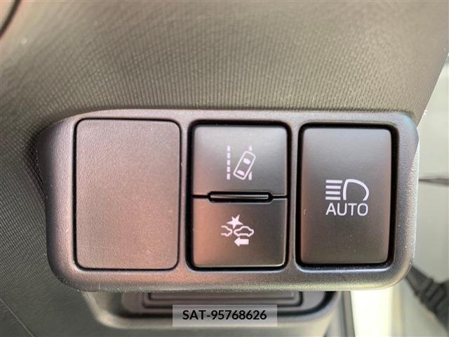 Toyota AQUA 2019-06 292319-29