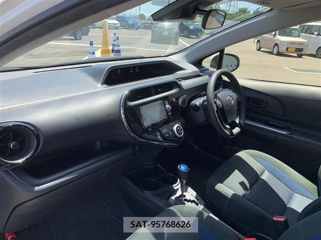 Toyota AQUA 2019-06 292319-12