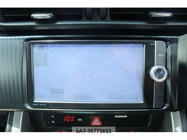 Toyota 86 2013-10 352252-1