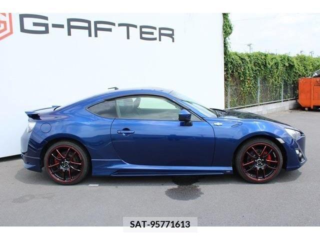 Toyota 86 2013-10 352252-6