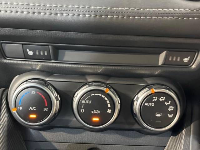 Mazda DEMIO 2019-06 10536-6