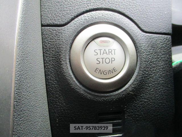 Nissan MARCH 2015-09 325737-9