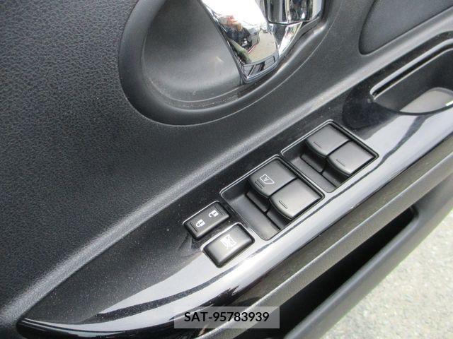 Nissan MARCH 2015-09 325737-13