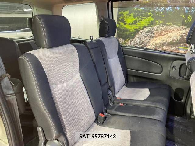 Nissan SERENA 2011-03 324846-4