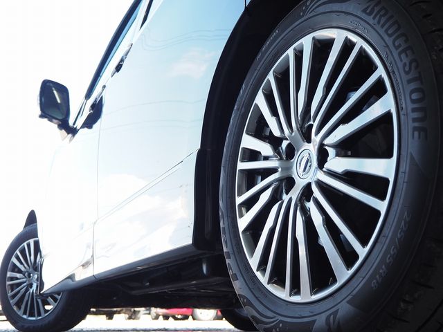 Nissan ELGRAND 2015-09 11547-22