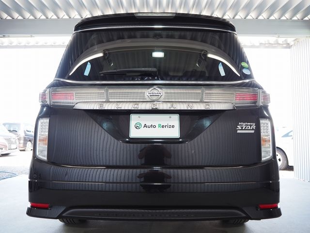 Nissan ELGRAND 2015-09 11547-3