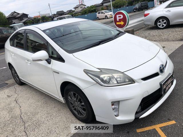 Toyota PRIUS 2013-03 322028-17