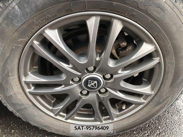 Toyota PRIUS 2013-03 322028-11