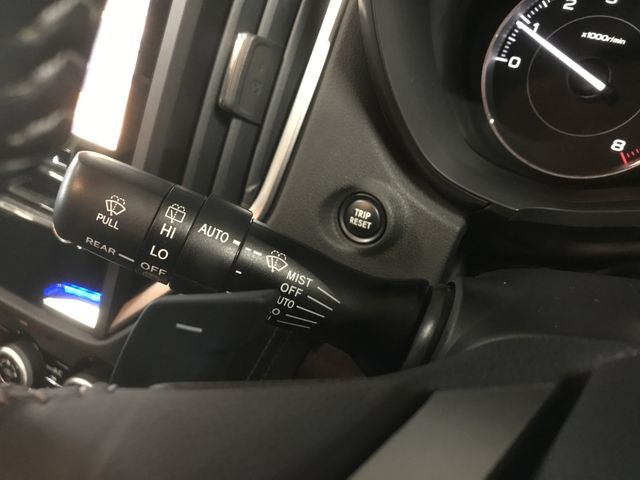 Subaru IMPREZA 2018-02 191297-28