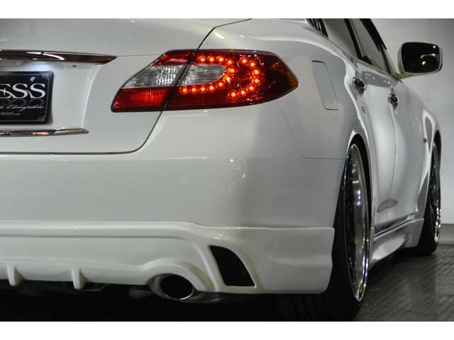Nissan FUGA 2010-12 193766-5