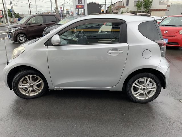 Toyota IQ 2009-01 5246-1